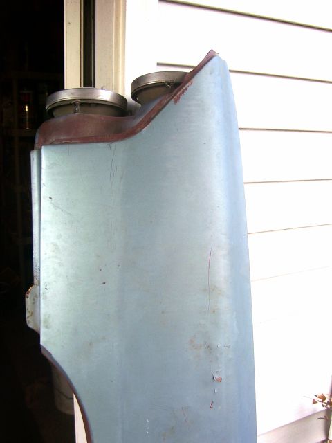 1965 Pontiac Bonneville - This is a car fender with two fuel caps, not a 1965 Pontiac Bonneville.