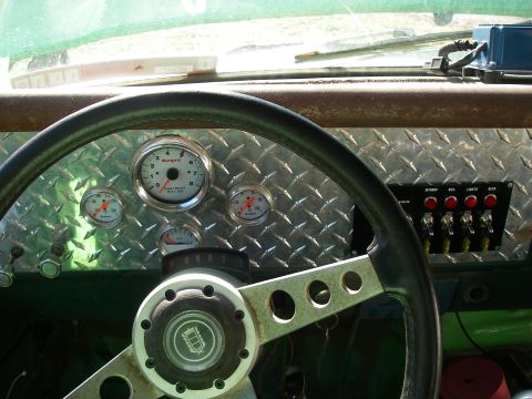 1978 Ford Bronco - dash coming together