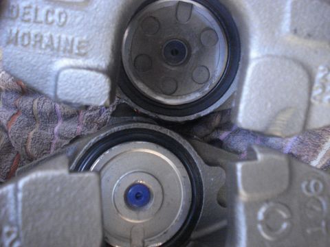 1996 Ford Bronco - grinding to the rotors