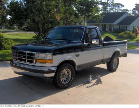 1995 Ford F-150 - Sittin there gettin ready to be lifted