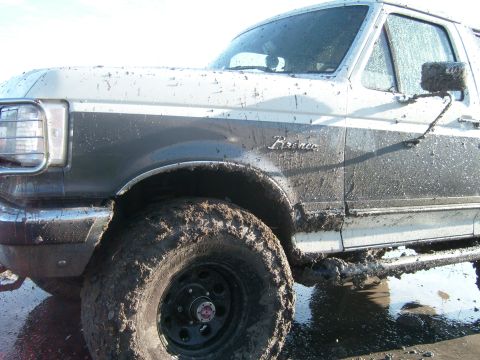 1989 Ford Bronco - This 1989 Ford Bronco is covered in mud after an off-road excursion.