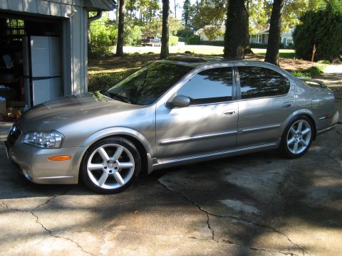 2002 Nissan Maxima photo