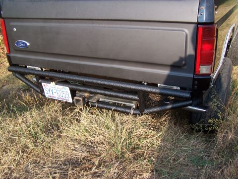 1983 Ford Bronco - bumper and hitch don't hit anymore on the backside of the hill. gatta have zipties, its the only way to roll.