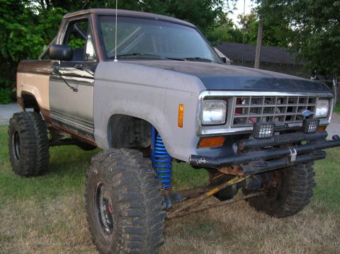 1985 Ford Bronco II - It had no brakes hardly but i had to drive it a little.