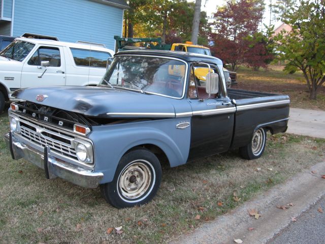 1966 Ford F-100 in 2007