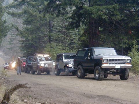 2005 Jeep Wrangler - There's Sven and his "very" nicely done Bronco.. Dude way to represent around the land of Jeeps.. JAJ with his "nice" Rubicon is right behi…