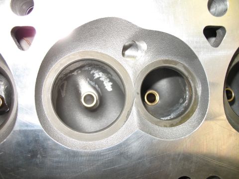 1968 Mercury Cougar - Combustion chamber BT MR Blue Oval