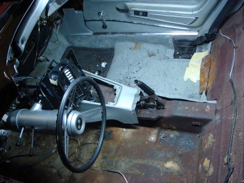 1975 Chevrolet Corvette - Overhead view 11/26