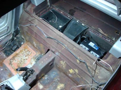 1975 Chevrolet Corvette - Rear storage, all carpet out
