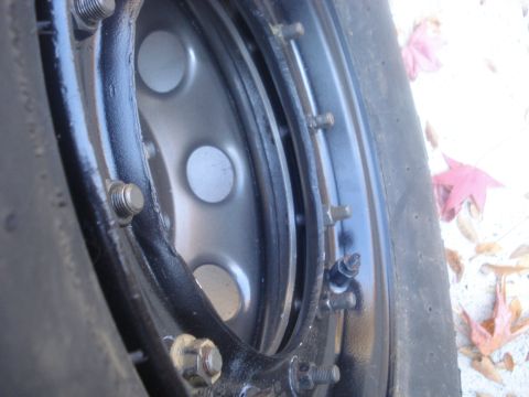 1996 Ford Bronco - How Close i got the two pieces with my Crap-tastic impact gun.