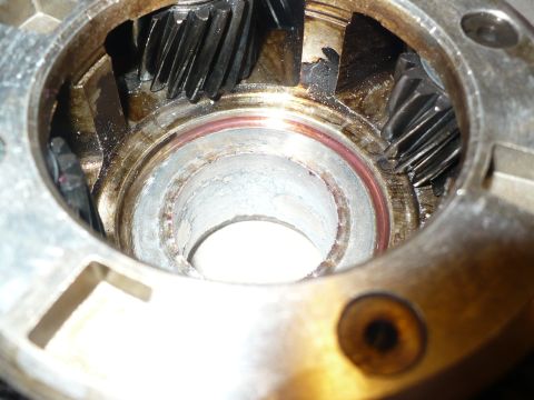 1995 Ford Bronco - Forward planetary in drum, internal splines are gone