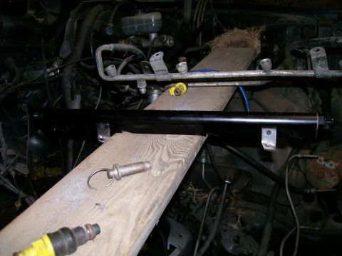 1988 Ford Bronco - Next to the stock railings.