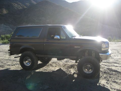1993 Ford Bronco photo