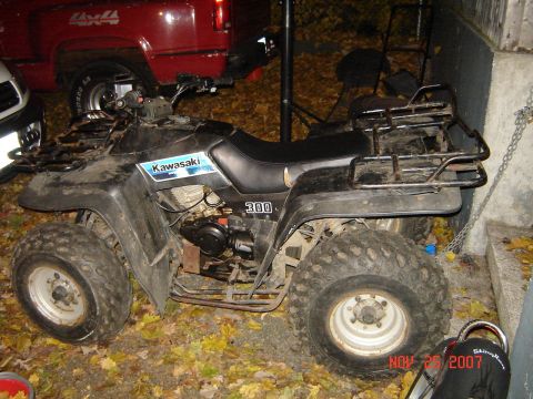 1987 Kawasaki BAYOU 300 photo
