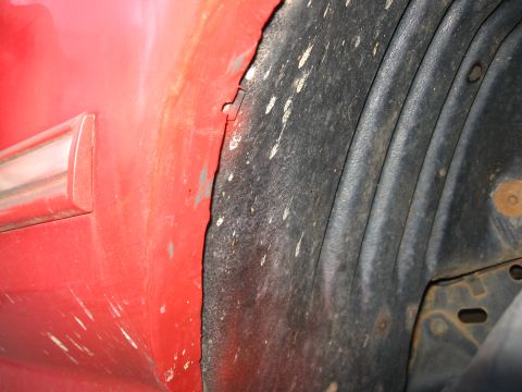 1995 Ford F-150 - Dark grey areas are where tires rubbed fender.