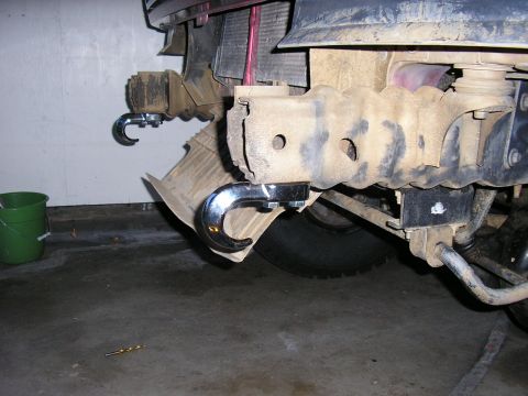 1994 Ford Bronco - Both Hooks on with bumper off. I then had to hold bumper up next to it to determine where to cut.