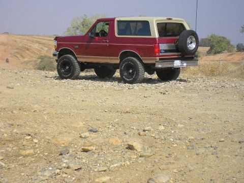 La Grange Wheeling - 1994 Ford Bronco
