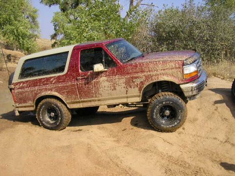 1994 Ford Bronco - This 1994 Ford Bronco is covered in mud after off-roading.