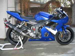 2005 Yamaha R1 “R6”