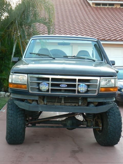 1993 Ford Bronco photo