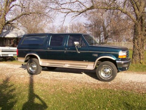 1995 Ford C-350 (Centurion Conversions) - 1995 Ford C-350 Centurion Conversion van exterior shot.