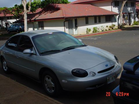 1997 Ford Taurus photo