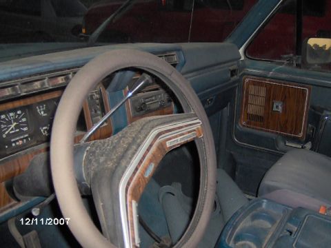 1979 Ford Bronco - 85' interior...needs cleaned