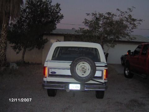 1979 Ford Bronco - 85' rear end