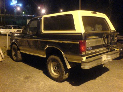 1985 Ford Bronco - 6'' leafs...no front lift