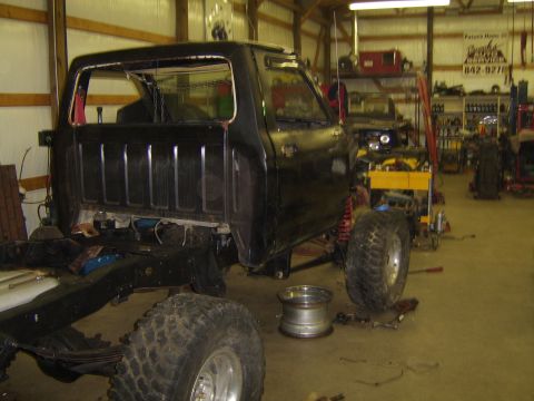 1985 Ford Ranger - Cab mounted....