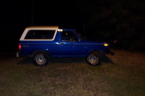 1984 Ford Bronco photo