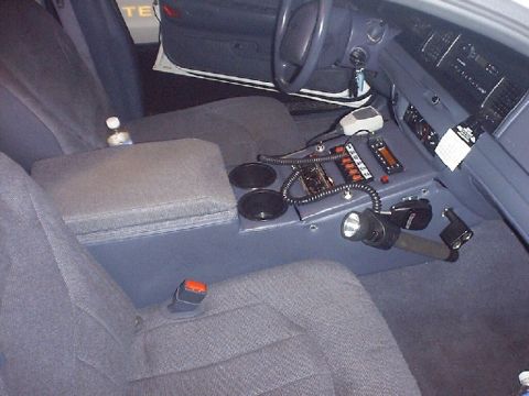 2002 Ford Crown Victoria - Sevier County Sheriff's Dept. custom R&B console
