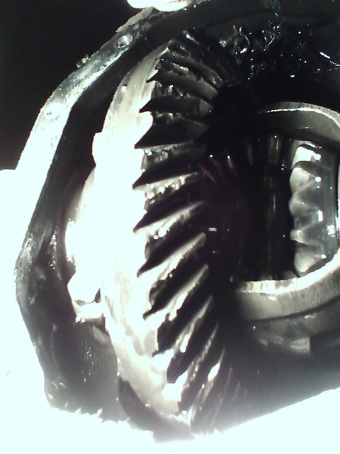 1992 Ford Bronco - Differential gears showing wear and tear, likely needing replacement.