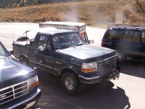 1986 Ford Bronco - This Ford Bronco appears to be from the early to mid-1990s, not 1986.
