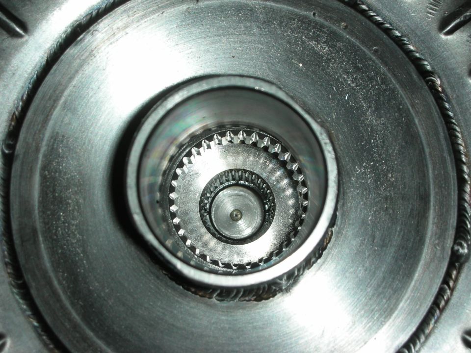 Close-up of transmission input shaft splines with concentric rings