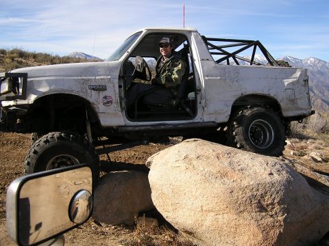 1990 Ford Bronco - Flourman on the rock