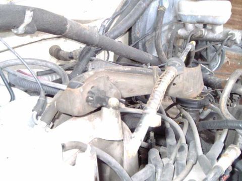1988 Ford Bronco - upper mounting bracket for C6 kickdown cable (cable sold)