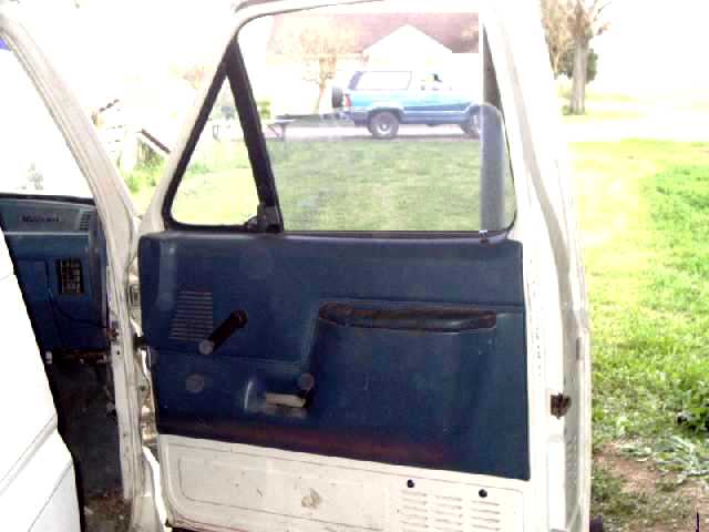 passngr-side door