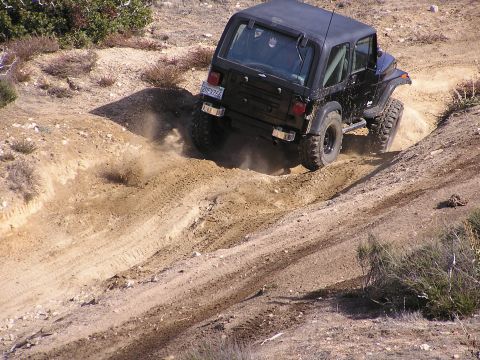 1990 Ford Bronco - Black Jeep dig 3
