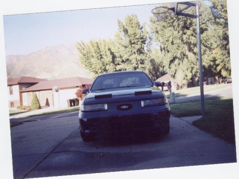 1994 Ford Taurus photo