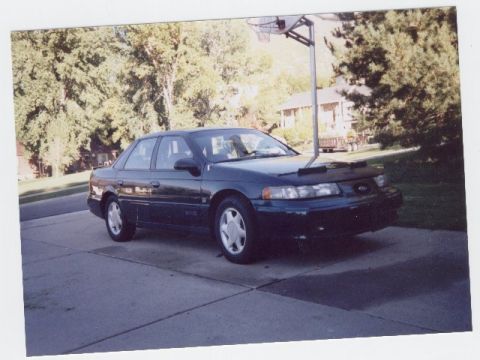 1994 Ford Taurus photo