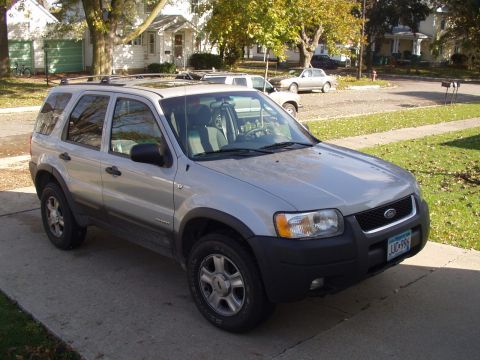 2002 Ford Escape photo