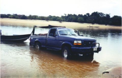 1995 Ford F-150 - Cinaruco river - camp "Las Ventanas"
