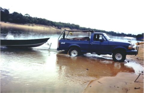 1995 Ford F-150 - Cinaruco river - camp "Las Ventanas"
