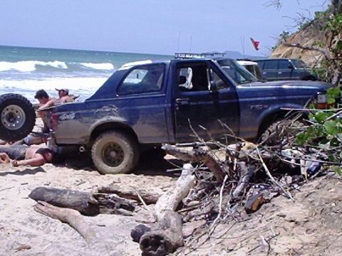 1995 Ford F-150 - Some friends at the banquito beach, Miranda State