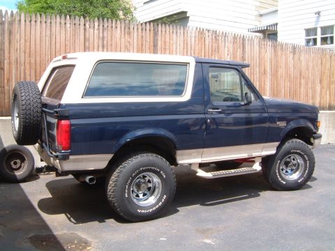 1992 Ford Bronco - not sure about putting a 35" on the spare tire carrier so a 33" will do for now