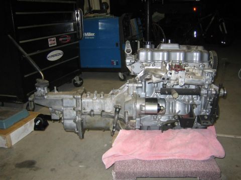 1987 Suzuki Samurai - This is an engine and transmission assembly, not a complete vehicle.