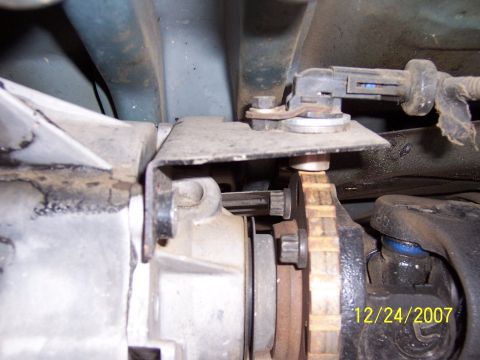 1994 Ford Bronco - Transfer case mounted speed sensor.