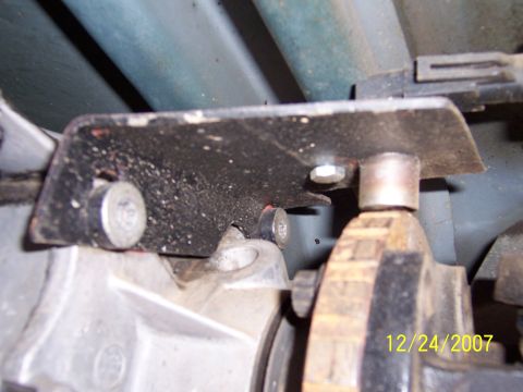 1994 Ford Bronco - Close-up of a vehicle part with a watermark and date stamp from 2007.