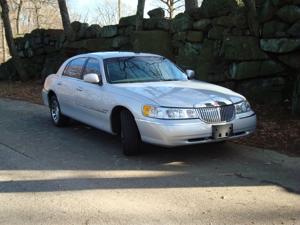 2002 Lincoln Town Car “TC”